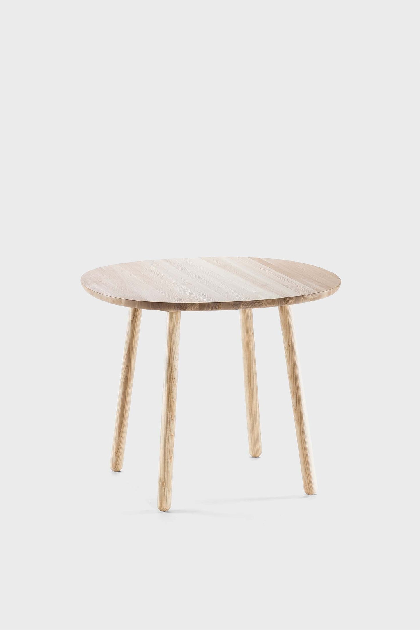 Naïve Essential Dining Table
