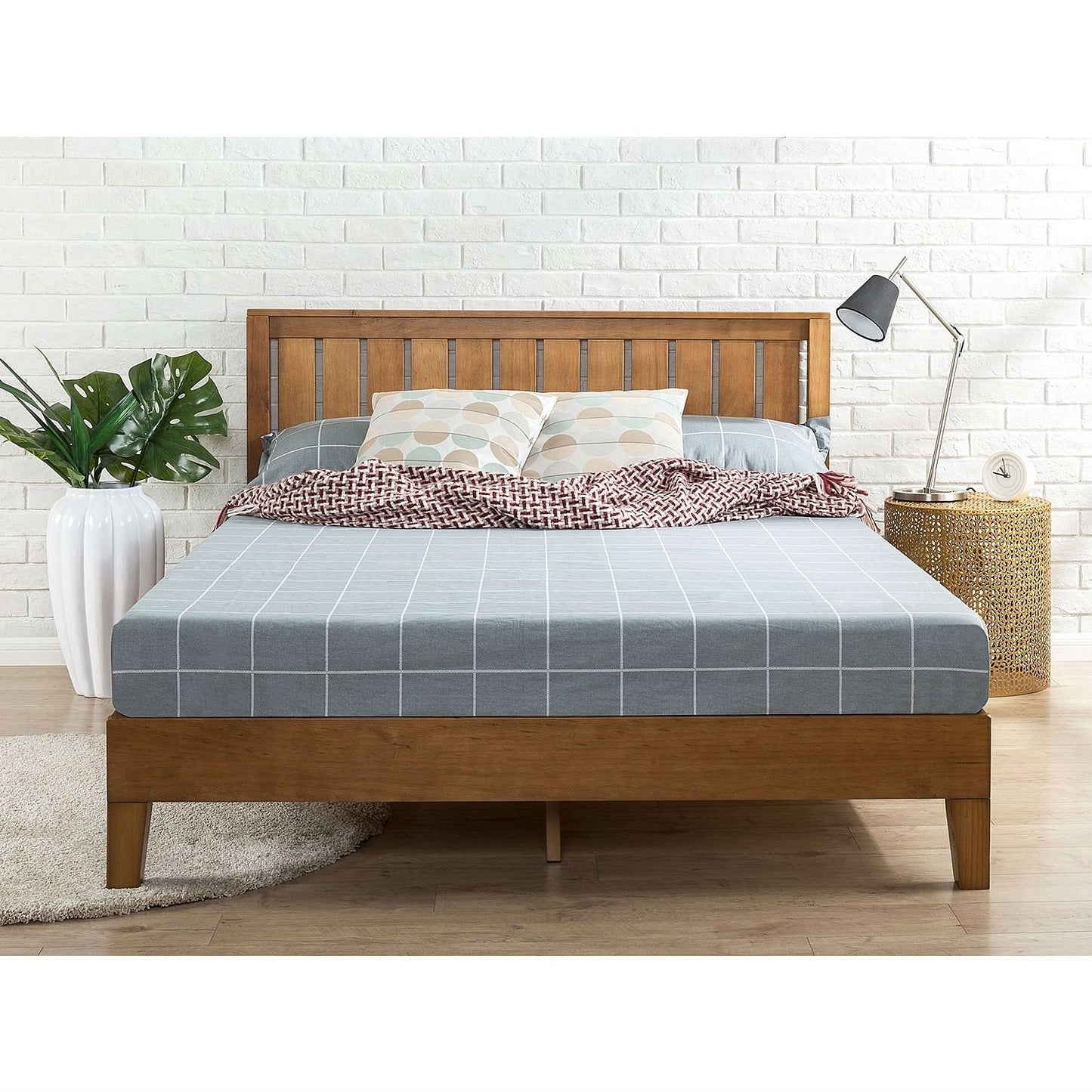 Full (Double) Size Solid Wood Platform Bed Frame with Headboard in Medium Brown