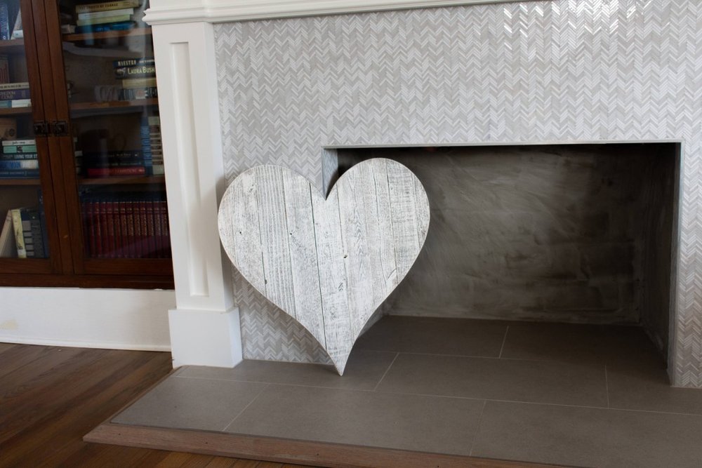 Whitewash Reclaimed Wood Heart Wall Decor